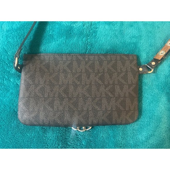 Michael Kors Black Mini Wristlet Purse - Picture 3 of 6